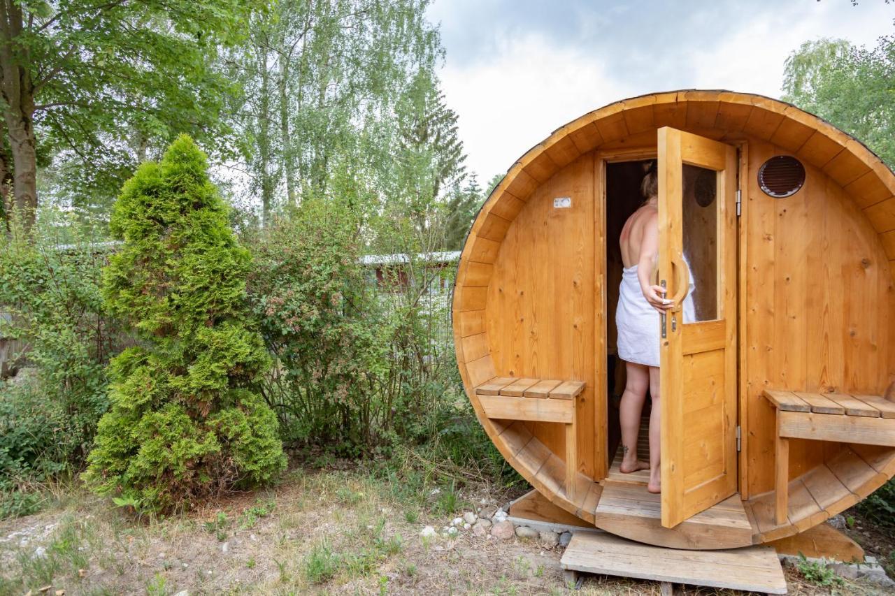 Gemutliches Tinyhouse Bungalow Mit Kamin & Sauna Am See Иоахимсталь Экстерьер фото