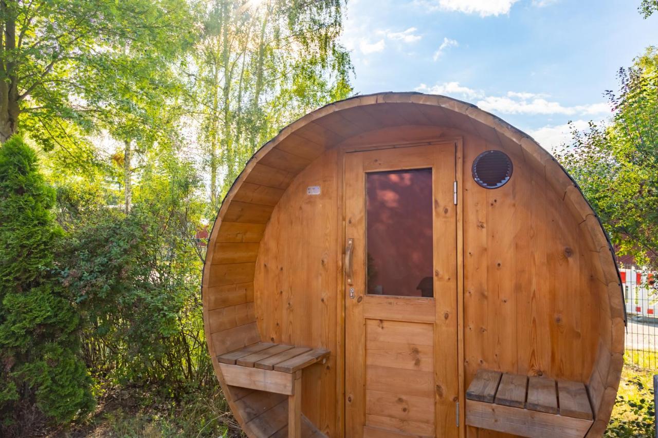 Gemutliches Tinyhouse Bungalow Mit Kamin & Sauna Am See Иоахимсталь Экстерьер фото